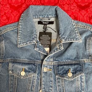 Hudson Women’s Blue Denim Trucker Jacket S/M 100% Cotton NWT Classic Jean Jacket